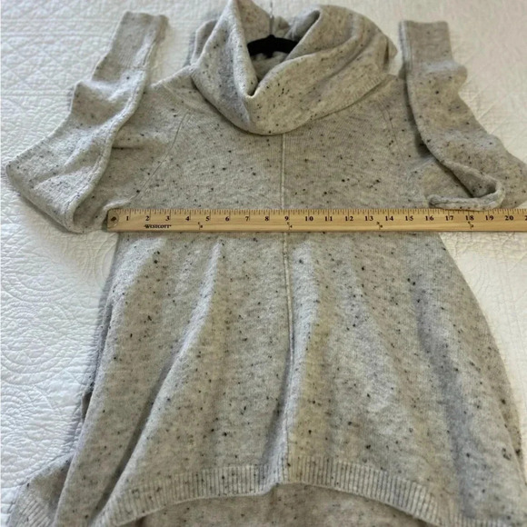 Jessica Simpson Beige/Speckled Cowl Neck Sweater - Picture 5 of 6